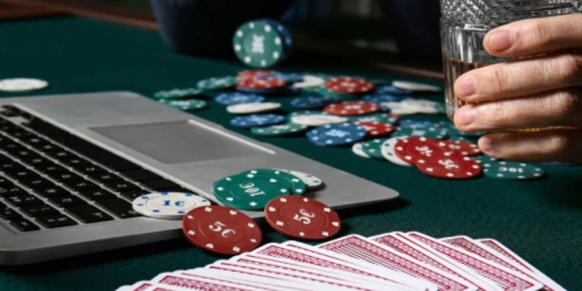 Roll the Dice and Bet on Fun: The Ultimate Casino Site Guide